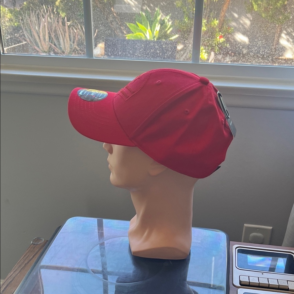 Classic Red Baseball Cap - Picture 3 of 3